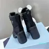 Designer -Boots läder och nylon snör upp höga klackar i mitten av fotleden