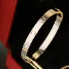 Högkvalitet Fashion Gold Bangle Armband Rostfritt stål Mensarmband Famous Luxury Designers Brand Jewelry Women 4 Diamonds 6mm277p