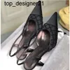 23SS Designer Rhinestone Women High Heel Sandals and Shoes Wedding Banket Pearl Pointed Cutout Bow Ladies Luxury Crystal High-Heeled Sandals High Heels