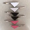 Hårklämmor Barrettes Hot Metal Triangle Hair Clip with Stamp Women Girl Triangle Letter Barrettes Fashion Hair Accessories High Quality X0913