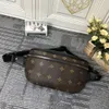 Cross Body Waist Bags Temperament Bumbags classic Pack Bum Embossing Flowers Famous Soft Leather Luxurys Designers Bags