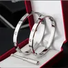 2023 Bracelet de créateur Bijoux de créateur Bracelet en or Bracelet de luxe Mode Acier inoxydable Argent Rose Cuff Lock 4CZ Diamant pour femme homme cadeau de fête de haute qualité