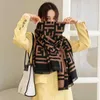 12% rabatt på koreansk version kvinnors dubbelsidiga kashmir varm höst och vintermode mångsidig stor halsduk lång sjal trend