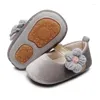 Chaussures pour bébés filles, chaussures plates antidérapantes, motif floral, robe de mariée princesse, articles de berceau pour nourrissons