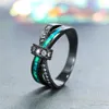 Bröllopsringar Green Fire Opal Cross Ring Inlay White Zircon Engagement for Women Vintage Black Gold Filled CZ Stone Jewelry Band