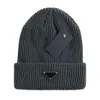 Chapéus Lenços Luvas Conjuntos Luvas Conjuntos de Inverno Luxo Mens e Mulheres Designers Quente Beanie Bonnet Malha Lã Letra Versátil Mais Grosso Veludo Casquette Viagem Esqui