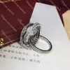 クラシック光沢のあるダイヤモンドリングデザイナー女性リングファッション3サークルデザイン高品質の結婚指輪ジュエリークリスマスギフト