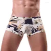 Calzoncillos Ropa interior sexy para hombre Calzoncillos bóxer elásticos que absorben todas las estaciones Troncos de bikini Calzoncillos planos con estampado ligero