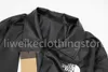 Herbst- und Winterliebhaber Motorrad-Lederjacke in leuchtendem Schwarz. Wind- und wasserdichte Jacke