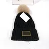 Hüte Pelz Pom Poms Designer Beanies Winter Luxus Hohe Qualität Outdoor Reise Kappe Warme Dicke Wolle Strickmütze Weihnachten geschenk