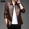 Giacca da uomo in pelle finta di marca di alta qualità di moda casual Pu Giacca da uomo Marrone Biker Cappotti classici Abbigliamento da uomo 2023 230912