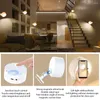 Lampada da parete 90LM LED Luce interna Girevole a 360 gradi 4 pezzi Comodino con funzione di memoria per soggiorno Camera da letto Scala Corridoio