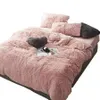 FB1901001 Tessuto in pile bianco rosa invernale Set di biancheria da letto in puro colore spesso Copripiumino in velluto di visone Lenzuolo king size Federa165Z