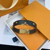 Avec BOX Designers Fleur Charme Bracelets Qualité Cuir Femmes Hommes Bracelet En Or Rose Noir Clors Lettre Marque Bracelets Bijoux3456