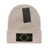 2021 economici Cappelli lavorati a maglia da uomo Sport con berretto da donna Cappello in lana lavorato a maglia lavorato a maglia gorro Skullies Warm Rangers Cappello invernale Pom-Pom340n