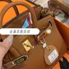 Goile Leather Bk Handbag Platinum Designer High Sense 2024 Famille polyvalente portable Real Lychee Match Sac grande capacité Fashion Fashion Fabriqué