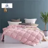 Set di biancheria da letto Lofuka Rosa 100% piumino d'oca bianco Trapunta di riempimento 3D Piumino di pane Trapunta invernale Coperte per tutte le stagioni Filo di seta Conchiglia per dormire 230912