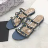 Desinger Sandals Luxury Women Flat Slippers Rivets Peep-toe Valen Espadrilles Shoes Black Sandals Casual Flat Leather Slippers Flip Flops 35-44 With Dust Bags