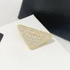 Diseñador de moda clásica para hombre y mujer alfileres broches de marca de lujo letras broche Pin para traje vestido alfileres accesorios de joyería de moda