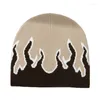 Boinas Elástico A prueba de viento Sombrero de invierno Patrón de llama de punto para mujeres Hombres Mantenga la oreja caliente Suave Suministros para el clima frío