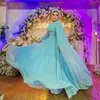 Himmelblaue muslimische Abendkleider, Puffärmel, Perlenstickerei, formelles Chiffonkleid, plissiertes Chiffon-Kaftan-Kleid für besondere Anlässe