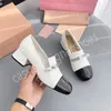 Designer-Loafer-Schuhe, Sandalen, Perlen, modische Schuhe, echtes Leder, Keilabsatz, Slip-on-Bootsschuh, Ballettschuhe, Luxus-Marken-Damenschuhe, einfarbige Damen-Pantoletten