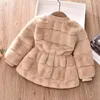 Kurtki 2023 Autumn Zima Faux Fur Płaszcz do dziewcząt kurtka dla niemowląt snowsuit świąteczny księżniczka odzież wierzchnia dzieci 1-5 lat ubrania dla dzieci