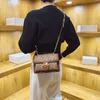 Borsa versatile piccola quadrata da donna premium invernale con nuova spalla stampata, sconti del 60% nel negozio online