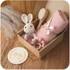 Kepsakes 1set Bath Toys Zestaw Dzieciaki Swaddle Wrap Baby Millestones Brush Grzechotka Bransoletka ślinica Pogna