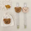 Clips para chupetes # Lindo bebé infantil Clip Cadena Encantador Oso de dibujos animados Muñeca 3D Nippletoys Kawaii Accesorios de alimentación 230914