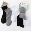 Chaussettes pour hommes 5 paire/lot hommes d'affaires couleur unie tube calcetines respirant équipage mi mince noir blanc printemps été