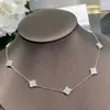 Modemärke Van Clover Necklace för kvinnors hänge halsband Designer smycken 18K guldpläterad rostfritt stålmamma 10 full diamantblommahalsband