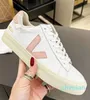 Low-top sneakers women's 2023 fashion trend star casual round head niche design bread shoes