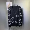Luxuriöser Wollpullover, bestickte Strickjacke, V-Ausschnitt, Jacquard-Sweatshirt, Designer-Jacke, lässiges Hemd mit Knöpfen, modischer warmer Mantel, Damenbekleidung