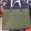 Luxurys handväskor unisex Big Tote Bag Field Tote40 One Shoulder Crossbody Handväska Portföljdsäck 230915