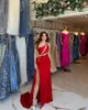 セクシーな赤い鞘のウエディングドレス長い女性のために長い肩のビーズドレーププリーツハイサイドスプリットイブニングパーティーの誕生日ページェントガウンフォーマルウェア特別な機会ドレス