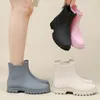 Stiefel Frauen Chelsea Regen Stiefel Frau Einfache Mode Galoschen Wasserdichte Gummi Nicht-slip Rainshoes Angeln Wasser Schuhe Botas De mujer 230914