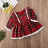 Robes de fille 1-6 ans filles de Noël robe rouge enfant en bas âge bébé enfant filles dentelle volants tutu robe de soirée plaid costumes de noël vêtements pour enfants 230914