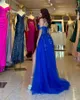 Sexy Royal Blue A Line Abschlussballkleider für Frauen vor Schulterspitzen Applikationen Falten drapierte Hochseiten -Split -Abend -Kleid formelle Verschleiß Geburtstag Prominente Abendkleider