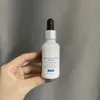 Stok Kadınlar Nem Geliştirme Sıvısı Yüksek Konsantrasyonlu Yüz için Jel Serumu Yüz 30ml Damlalı Stil Nemlendirici Özü Cilt Bakımı DD CE CF HA