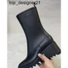 2023 Luxurys Designers Mulheres Botas de Chuva Inglaterra Estilo À Prova D 'Água Welly Borracha Água Chuvas Sapatos Ankle Boot Booties Womens Boots