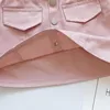Kläder sätter mode barnkläder flickor 2 stycken koreanska 2023 hösten fast färg rosa söta toppar kjol singel braste coat casual