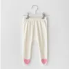 Ensembles de vêtements 2023 printemps automne bébé filles vêtements ensemble coton à capuche patchwork amour cordon barboteuse costume pantalon maigre chaussettes enfant en bas âge