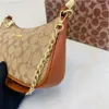 Femmes de haute qualité, petit sac à main sous la chaîne d'épaule Cross Body Purses Botes 70% de réduction sur le magasin en gros