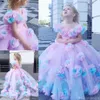 Neue bunte 2020 Blumenmädchenkleider Ballkleid Tüll kleine Mädchen Brautkleider Vintage Kommunion Festzug Kleider Gowns188l