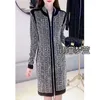 Robes décontractées Printemps et automne diamant roulé mi-longueur style tempérament cardigan à fermeture éclair à manches longues élastique robe mince tendance des femmes