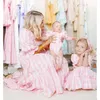 Famille correspondant tenues Summe mère fille robes rose grille printemps Look maman et moi vêtements maman maman bébé femmes filles robe 230914