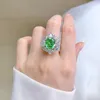 Klaster Pierścienie luksusowe srebrne 925 Kwiat biżuterii Wedding Green Paraiba Crystals Diamond For For Woman Betpembement Prezenty