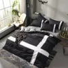 Designers moda conjuntos de cama travesseiro malhado 2 pçs edredons setvelvet capa edredão folha confortável rei colcha size258k