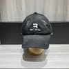 Top Caps Ball Cap Tasarımcı Balencaigass Paris Beyzbol Kapakları Moda Çok yönlü gündelik ördek dil şapka Erkek ve Kadın Notch Sokak Kapakları Ayarlanabilir Fit Şapkalar S4